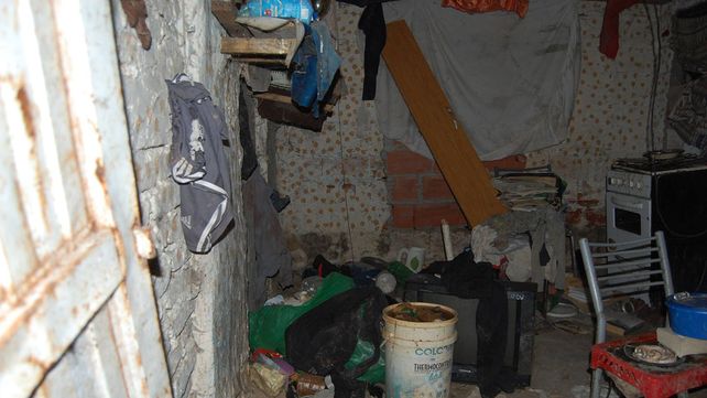 Infrahumana. Personal policial realizó el rescate; el arrestado quedó con preventiva por 90 días. &nbsp;