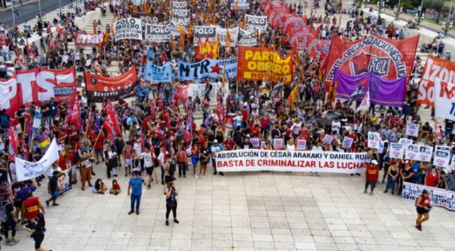 La izquierda convoca a marchar contra las políticas de ajuste del gobierno de Milei y Pullaro