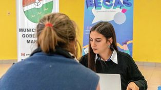 Inicia el cronograma de pago de becas provinciales