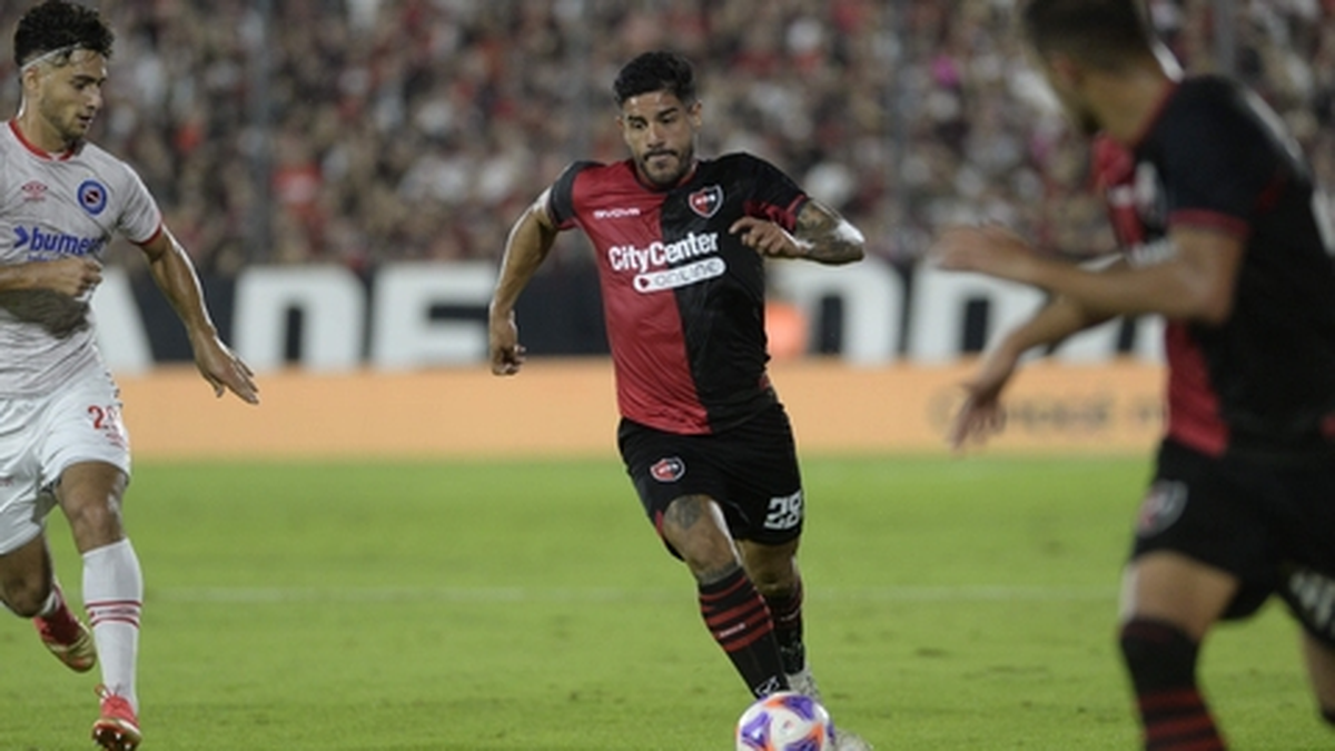 Final del partido: Newells y Argentinos quedaron en deuda y empataron 0 a 0