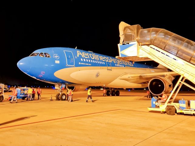 Esta madrugada partirá otro avión de AA hacia Moscú en busca de más vacunas Sputnik V.