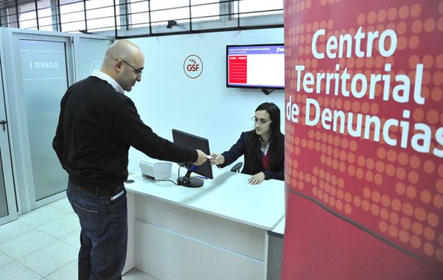 Los rosarinos llevan sus inquietudes a los Centros Territoriales de Denuncias habilitados en la ciudad.