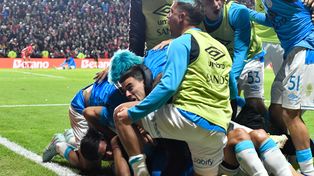 El festejo de todo Belgrano, que eliminó a Argentinos Juniors y ahora enfrentará a River.