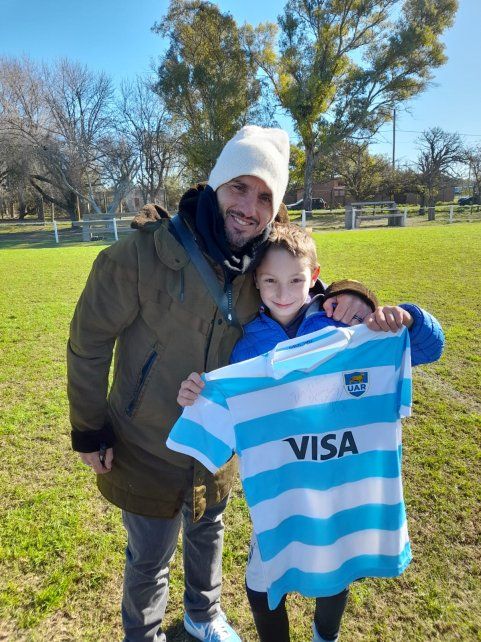 Rugby: semilleros del Rowing viajaron a La Plata y estuvieron con Pichot