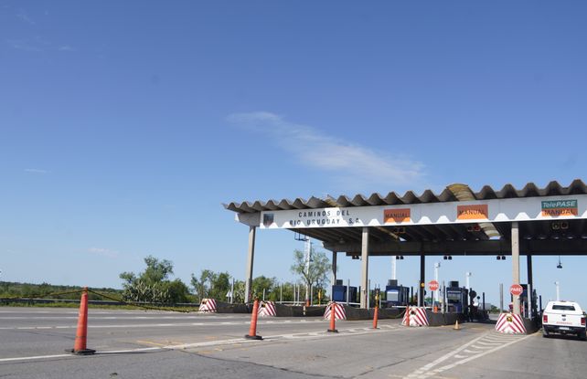La carretera sigue en manos de Caminos del Río Uruguay, pese a que habían anunciado el fin de la concesión. 