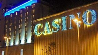 Piden limitar la venta de alcohol en los casinos