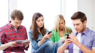 Las redes sociales generan inteligencia colectiva y condicionan las decisiones