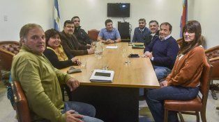 Senadores del PJ recibieron a representantes gremiales de Vialidad Nacional