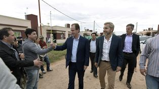 Las 48 unidades habitacionales fueron ejecutadas por la provincia, a través del IAPV, junto a la Secretaría de Vivienda de la Nación, en el marco del Programa Federal Techo Digno con una inversión de 39 millones de pesos.