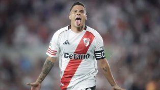 River derrotó a Gimnasia (LP) con un doblete de Juanfer Quintero.