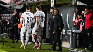 Kudelka dijo que Newells sumó un punto digno ante Estudiantes y ahora pensará en el clásico