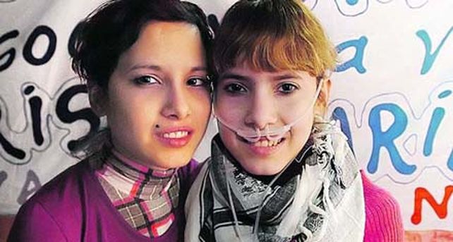 Dram&aacute;tica b&uacute;squeda de donantes de pulm&oacute;n para las mellizas cordobesas