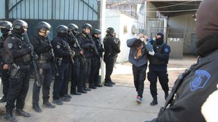 Hay 1.100 detenidos en comisarías de la provincia de Santa Fe: el gobierno prevé desalojarlas en un año y medio