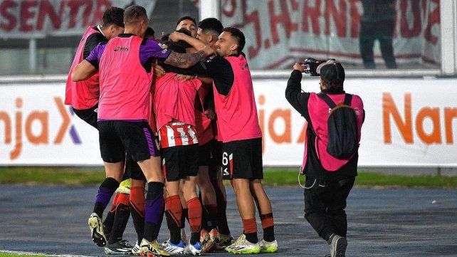 Estudiantes venció a Boca Juniors por penales y se metió en la final.