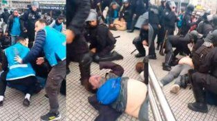 Protesta y represión en el Obelisco: una persona fallecida y al menos cinco manifestantes detenidos