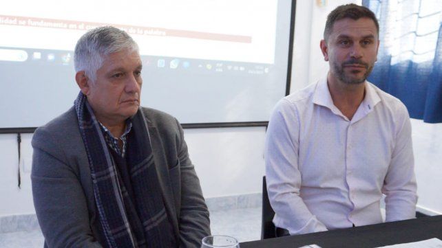 Liceo Municipal de Sauce Viejo: el intendente Mario Papaleo encabezó la primera clase formal