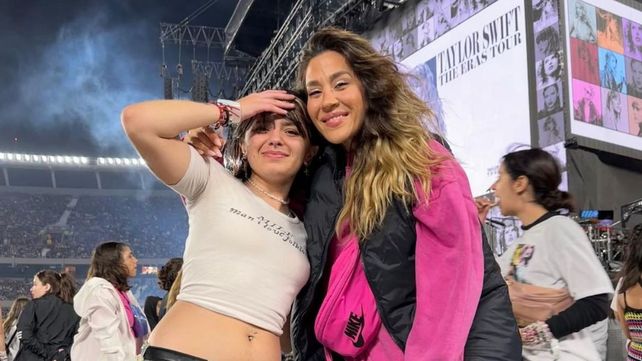 Jimena Barón tuvo un gesto inesperado: invitó a una swiftie a ver el último show de Taylor Swift en el país.&nbsp;