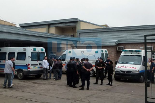 Un joven está grave después de un cruento enfrentamiento a balazos