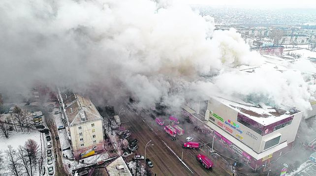 espeluznante. La tragedia se desató en el cuarto piso del Centro Comercial Winter Cherry
