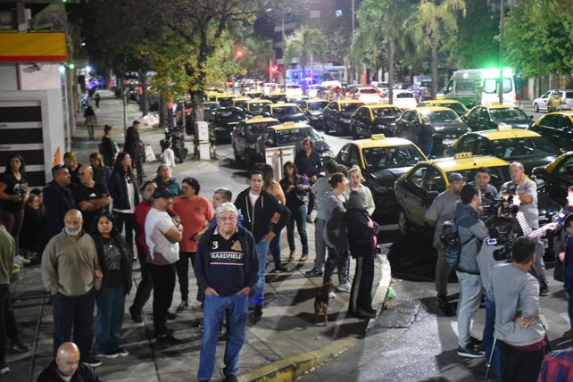 Nos adherimos al dolor de la familia y al pedido de seguridad, aseguran comerciantes del Paseo Tiro Suizo