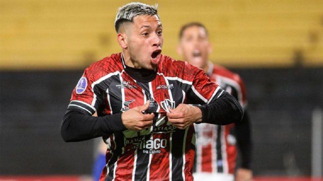 Central Córdoba ganó y pasó a octavos.