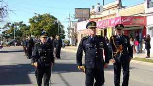 Conmemoración y desfile cívico-militar del Día de la Bandera en Santo Tomé