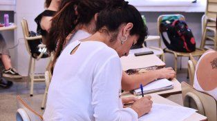 Estudiantes de la Facultad de Trabajo Social en Gualeguaychú exigieron el inicio de clases y solicitaron respuestas de las autoridades municipales