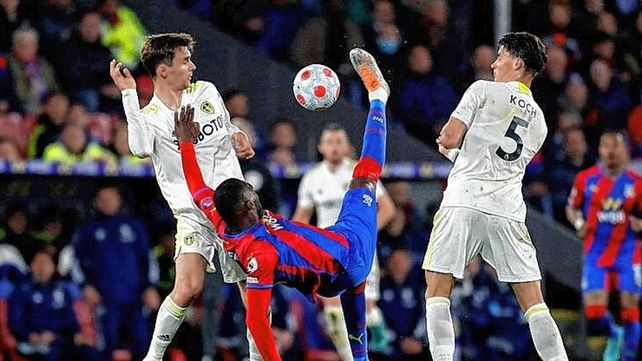 El Leeds United empató y se aleja de la zona del descenso.