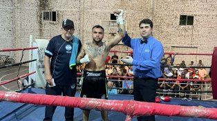 Alexis Lutti consiguió un gran triunfo por la vía rápida en la ciudad de Tostado.