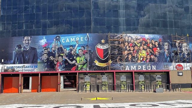 El mural de Colón campeón del fútbol argentino está muy cerca de terminarse.&nbsp;