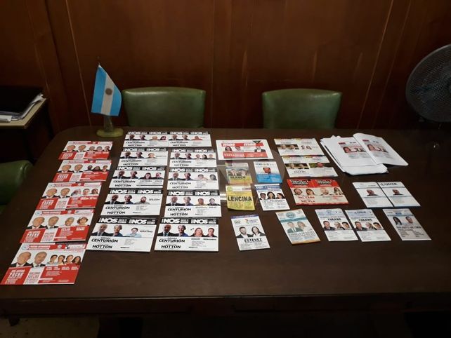 La oferta electoral en Santa Fe se traduce en 26 listas de diputados nacionales. La oferta electoral en Santa Fe se traduce en 26 listas de diputados nacionales.