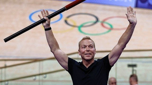 El multimedallista olímpico Chris Hoy padece cáncer terminal.
