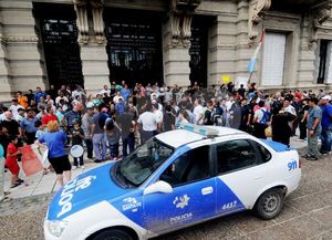 Se dieron a conocer registros del sabotaje al 911 durante la protesta policial