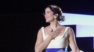 Rosalía volvió a pedir disculpas en su primera noche en Buenos Aires