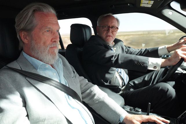 El veterano Jeff Bridges volvió a la pantalla con “The Old Man”