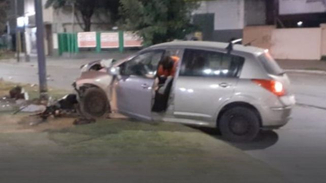El conductor del Nissan Tiida