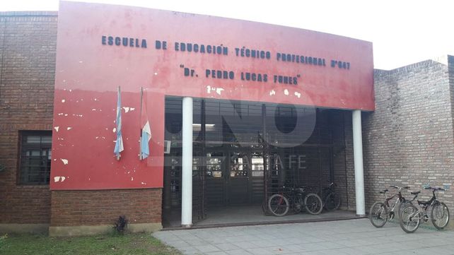 Robaron en la escuela técnica que está frente a la Jefatura de Policía