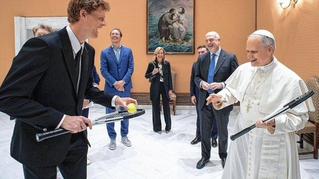 Jannik Sinner aprovechó su estadía en Roma para visitar al Papa León XIV Jannik Sinner aprovechó su estadía en Roma para visitar al Papa León XIV
