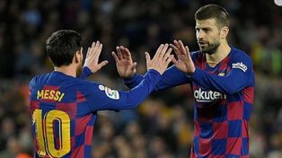 Piqué y Lionel Messi compartieron largos años en Barcelona y consiguieron muchos títulos.