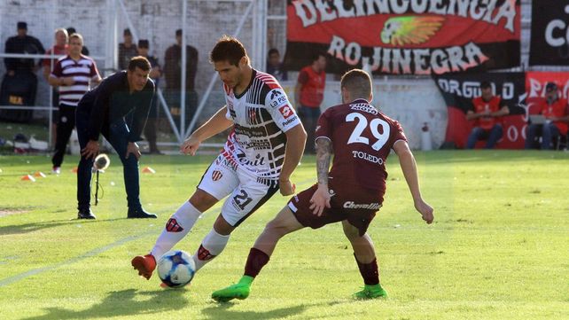 Todo el color de los partidos de Patronato y Atlético Paraná