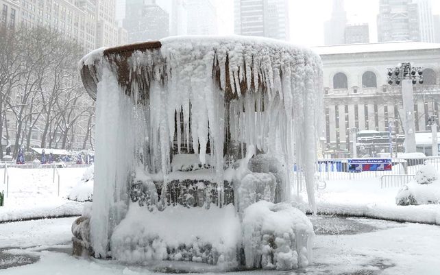 Imágenes de la histórica nevada en Nueva York