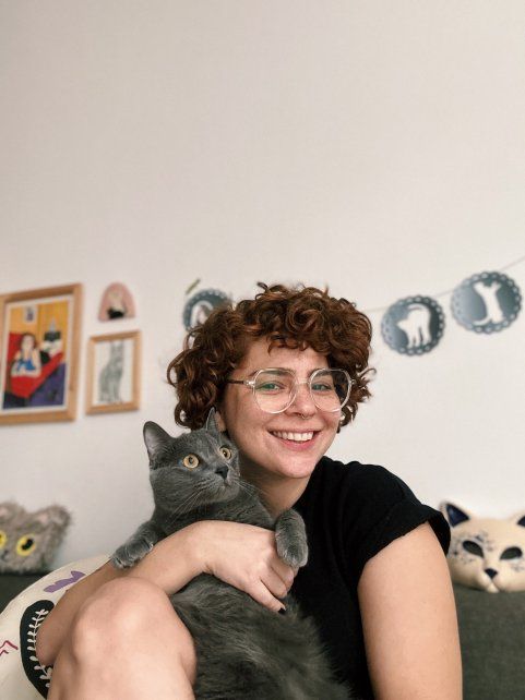 Niñeras para gatos, la rosarina que logró convertir su pasión en negocio 