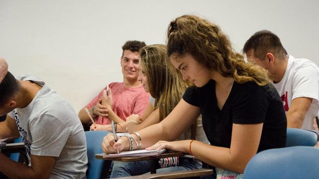 La Universidad del Gran Rosario permite empezar una carrera desde el mes de agosto.