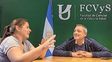 Acciones. El decano de la facultad, Aníbal Sattler junto a la titular de la Asociación de Sordos Paraná, María Noé Bernardara para coordinar las jornadas de sensibilización que se llevarán adelante.