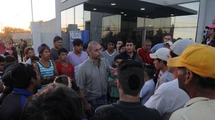 Estamos conteniendo con los equipos de salud a la familia que fue víctima de los delincuentes