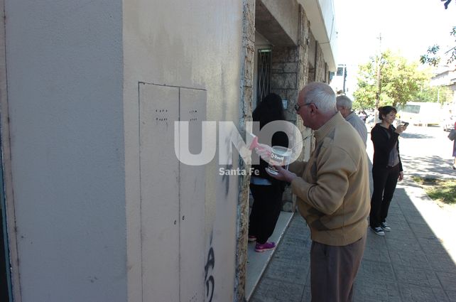El Inadi realizó un desagravio por las pintudas sufridas en el Día de la Memoria