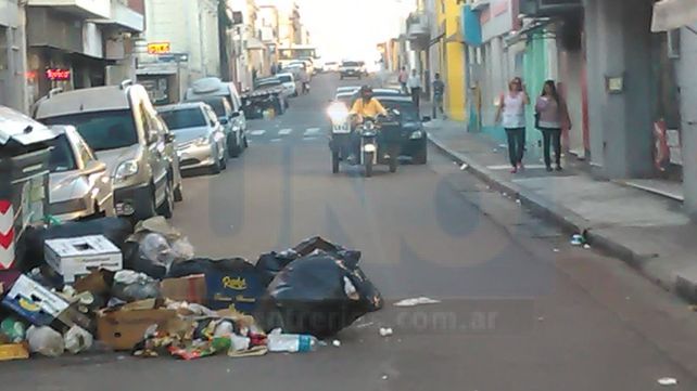 Este miércoles por la mañana los contenedores estaban repletos