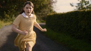 A quiet girl: Tan cerca