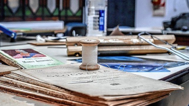 La Facultad de Ciencias de la Vida y la Salud de la Uader avanza en un proyecto de organización. Hasta ahora se han procesado 1.800 libros