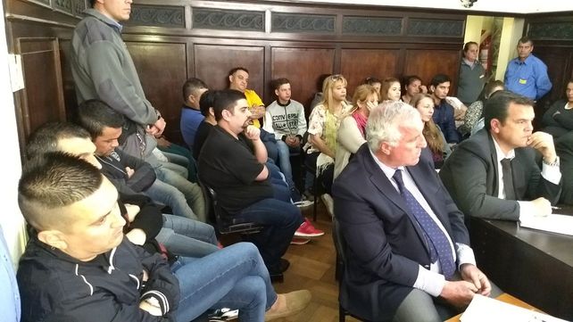 Condenas efectivas. Los 15 procesados fueron cuestionados por el fiscal Candioti. Foto: Javier Aragón